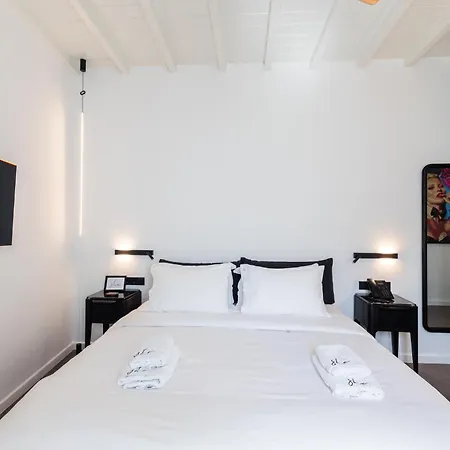 She Mykonos - The Residency Aparthotel